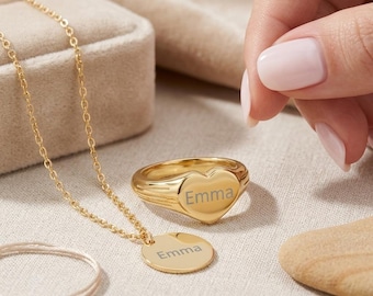 Personalisierter Herz Siegelring - Goldring mit Gravur, minimalistischer, romantischer Schmuck