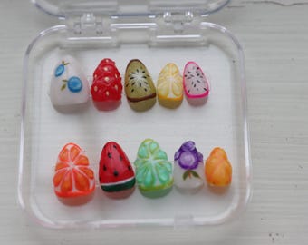 Prensas de frutas pintadas a mano