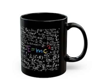 Mok Einstein-vergelijking - schoolbord wetenschappelijk ontwerp
