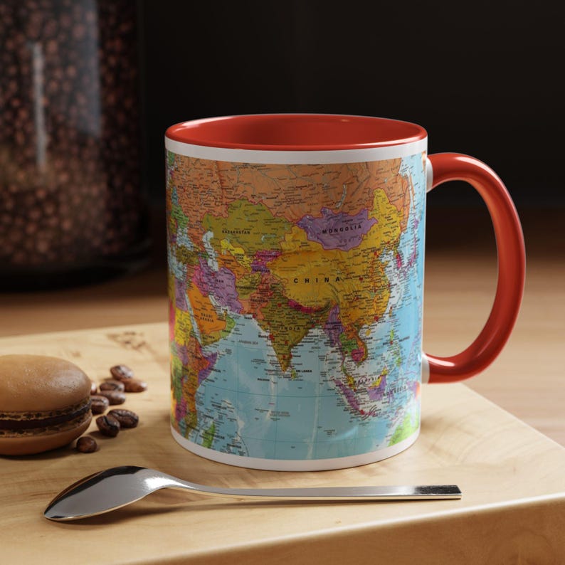 Kleurrijke mok wereldkaart, levendig geografieontwerp, 11 oz keramiek afbeelding 9