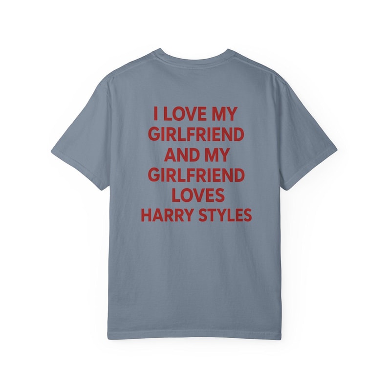 Amo a mi novia y mi novia ama a Harry Styles (Camiseta), Camiseta divertida para novio, Camiseta Comfort Colors, Camiseta sarcástica para citas, Unisex imagen 12
