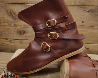 中世後期のバックル付きレザーブーツ - ブラウン/ブラック