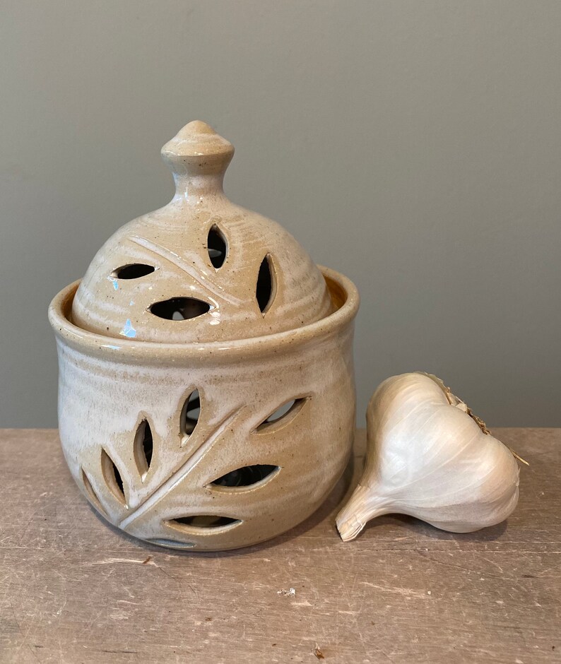 Garlic keeper / garlic jar/garlic container Etsy