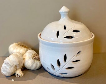 Garlic jar ( large) / garlic keeper/ garlic container / ginger keeper/ turmeric keeper/ white glaze