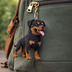 Rottweiler Crochet Pattern – Amigurumi Dog Keychain PDF – Standing Mini Dog – Detailed Crochet Pattern DE/EN
