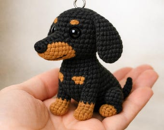 Dachshund Crochet Pattern – Amigurumi Dog Keychain PDF – Sausage Dog Crochet – Mini Dog DIY – German English Pattern