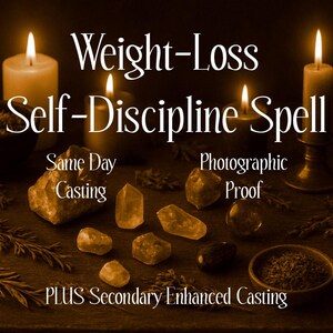 Op de afbeelding: Een donkere afbeelding met de tekst "Weight-Loss Self-Discipline Spell". De afbeelding toont brandende kaarsen, kristallen en kommen met kruiden. De tekst bevat ook "Same Day Casting", "Photographic Proof" en "PLUS Secondary Enhanced Casting".