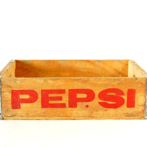 Vintage Pepsi-Cola Getränk Holzkiste #1-81, Pepsi Kiste in rot (c.1981) - industrielle Aufbewahrungsbox Getränk Sammlerstück