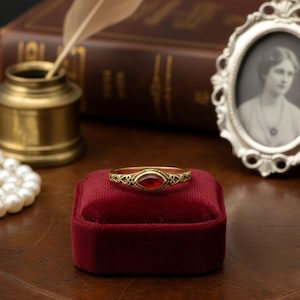 Anillo de filigrana de oro con cabujón de cornalina roja, regalo de Navidad, regalo para ella
