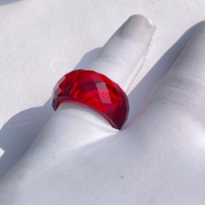Granat Edelstein facettierte handgemachte Chunky Edelstein-Band | Gewagter Schmuck | Unisex Ring