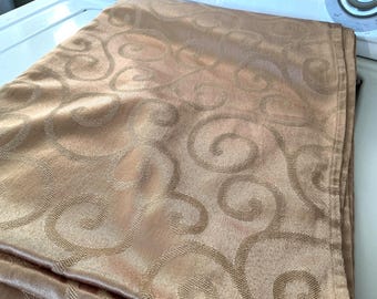 Tablecloth 58x100 inches, Gold Polyester.
