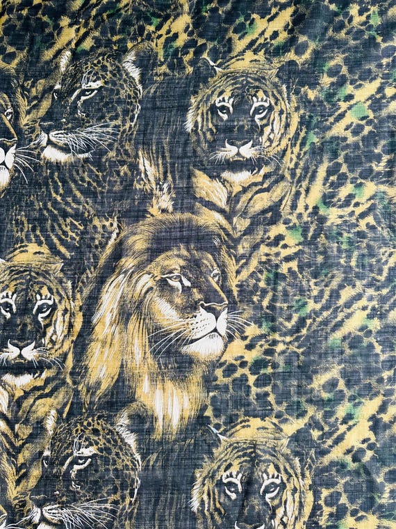 Make a bold and elegant statement with this luxur… - image 11