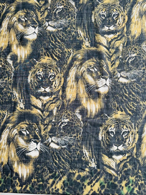 Make a bold and elegant statement with this luxur… - image 12