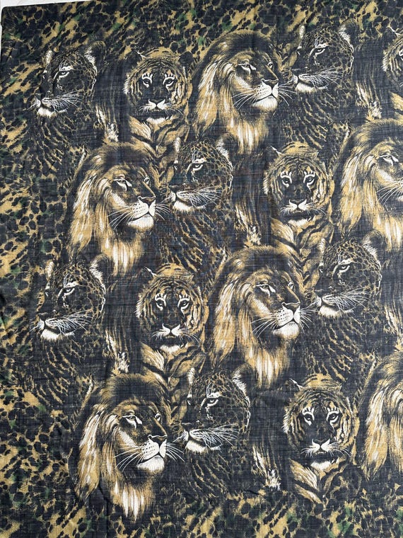 Make a bold and elegant statement with this luxur… - image 9