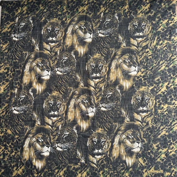 Make a bold and elegant statement with this luxur… - image 1