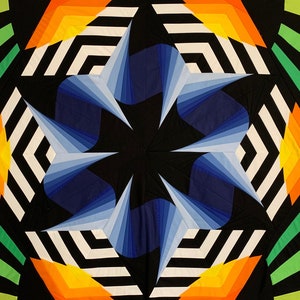 Award Winning Crazy Daisy a foundation paper piecing quilt pattern.