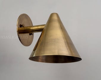 1950s Mid Century Raw Brass Finish Cone Wall Sconce: Italian Modern Sputnik Lamp