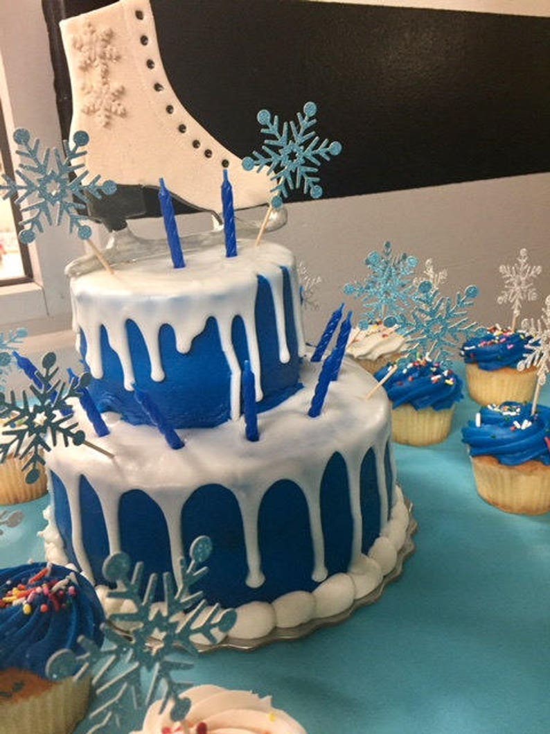 ICE SKATE Cake Topper Made of Vanilla Fodant the perfect | Etsy