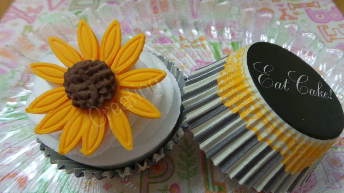 12 Fondant Sunflowers for Cupcakes Cookies or Cake Etsy