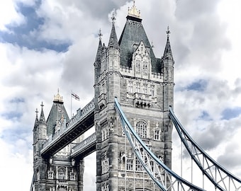 Tower Bridge Historic London Printable Wall Art Black White Modern Monochrome Cityscape, Architecture  Photography, UK Landmark Travel Decor