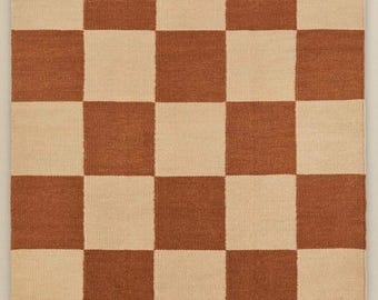 Alfombra de lana tejida a mano en beige y terracota: Alfombra de tablero de ajedrez, diseño minimalista moderno escandinavo