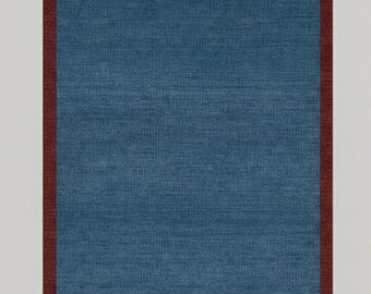 Alfombra de lana tejida a mano – Azul y rojo: Diseño minimalista moderno Crimson Horizon