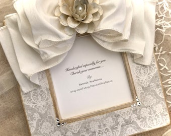 Photo Frame Bow Rose Jewel Damask Personalize Name Plaque Damask Grey White Wedding Shower Baby First Birthday Flower Girl Gift for Mom