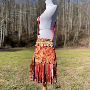 Borsa a tracolla con frange rosse e oro: borsa da festival hippie