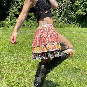Ruffle Bustle Skirt: Layered Festival Rave Costume Belt - Etsy display picture 2