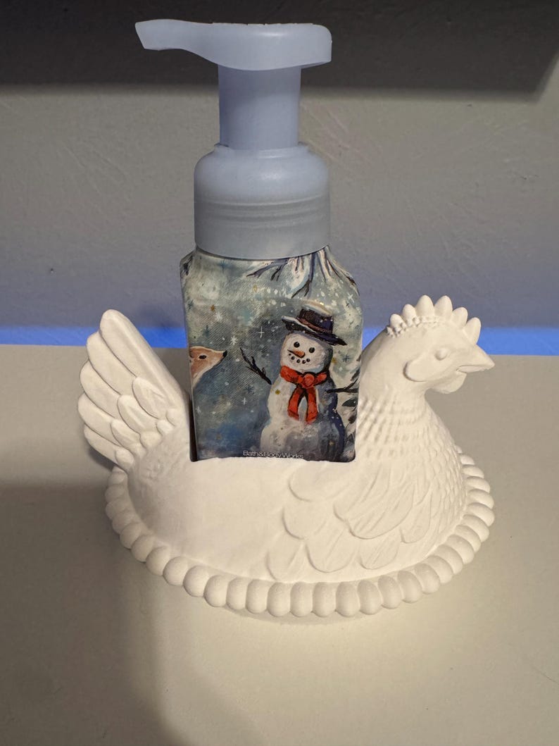 Jabonera con forma de gallina nido de Bath and Body Works imagen 1
