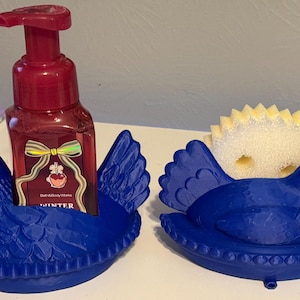 Soportes para jabón y esponja con forma de gallina anidada, impresos en 3D. imagen 1