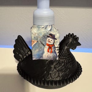 Jabonera con forma de gallina nido de Bath and Body Works imagen 3