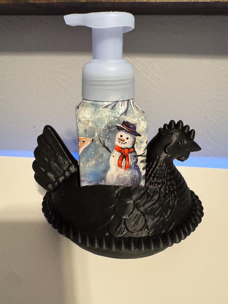 Jabonera con forma de gallina nido de Bath and Body Works imagen 3