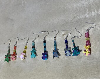 Handmade quilled and beaded present earrings