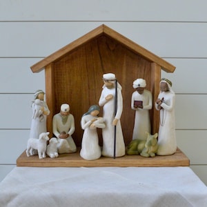 Wood Nativity Creche/Stable for Christmas Nativity Scene