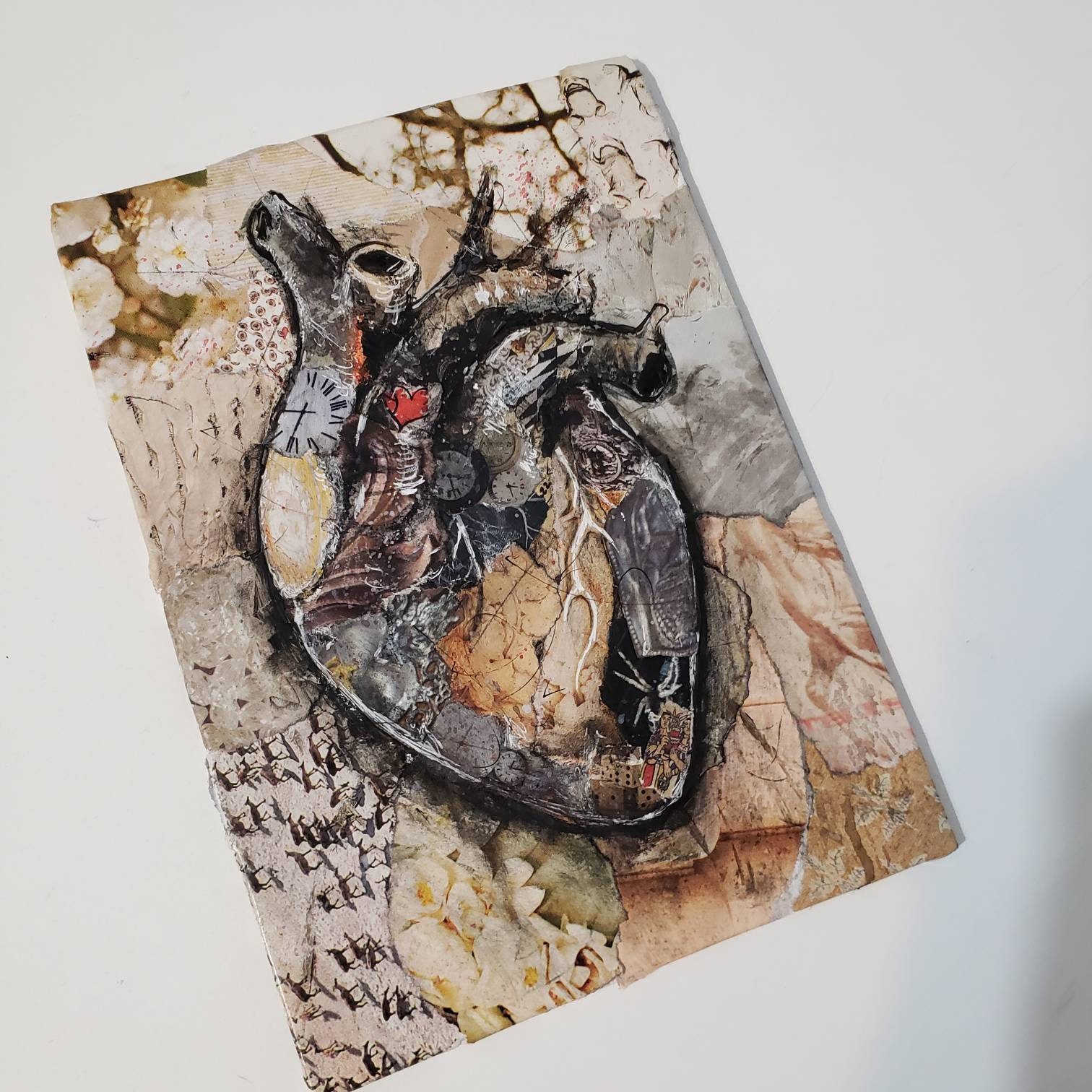 一時的な心臓 - 解剖学的人間の心臓オリジナルコラージュイラスト