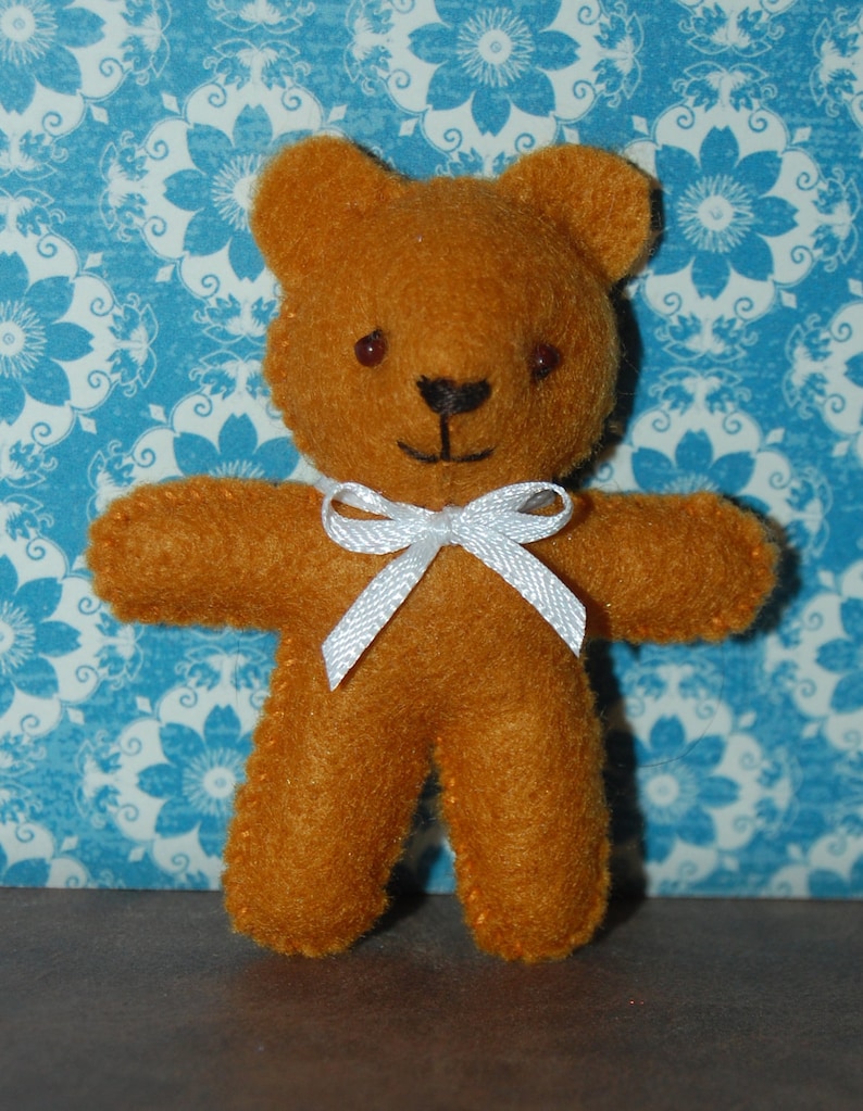 Pattern PDF Miniature felt Bear PIN Hand sewing pattern image 1