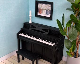 Piano de casa de muñecas a escala 1:24