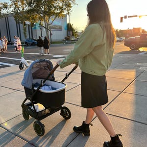 UPPAbaby Bassinet Adapter for Nuna SWIV Stroller image 3