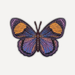 Lila Schmetterling gestickter Aufnäher - Realistisches Aufbügeln Insekt Natur Applikation - Förster mit Goldbändern