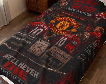 Manchester United Legends Edition Cozy Plush Blanket