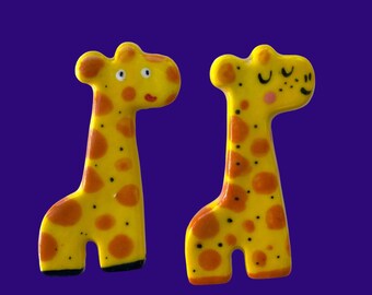 Ceramic Giraffe badge. Porcelain Giraffe brooch/pin/button. Fun gift for children .Quirky Cute gift. Handmade in Wales