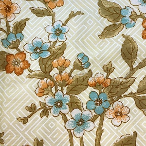 Vintage Floral Drapery Fabric: 70&#39;s Large Scale Print, 2 Yards