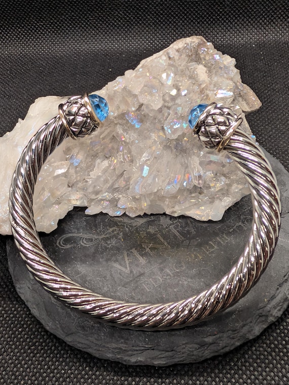 Unsigned Designer-Inspired Silver Tone Cable Cuff… - image 1