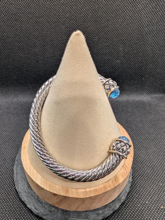 Unsigned Designer-Inspired Silver Tone Cable Cuff… - image 4