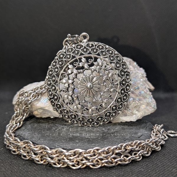 Vintage Germany Silver Tone Medallion Necklace – Openwork Mandala Pendant, Fleur-de-Lis Bail