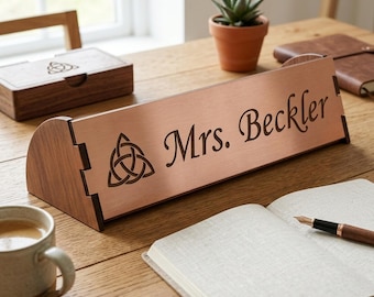 Wooden Desk Name Plate SVG | Celtic Trinity Knot Laser Cut File (DXF)
