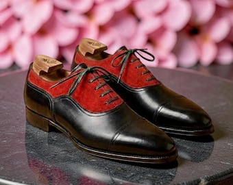 Richelieus en cuir noir et daim rouge
