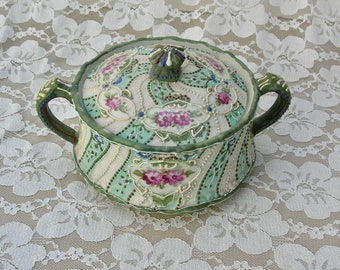 REDUCED Very Fine Rare Moriage Candy Dish, collectible Japanese porcelain, "cake frosting" technique, 7 x 4 1/2" excellent vintage condition