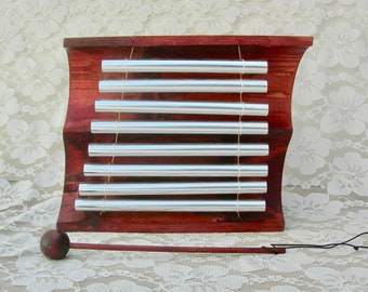 Child's Beginner Metal Xylophone, handcrafted wood frame & mallet, 8 silver metal tubes, frame-8 1/2" x 7" x 3" excellent vintage condition